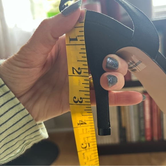 Carmen Marc Valvo Luxe Black "Teri" Mesh Sling Back Pointed Toe Pumps Size 8.5 - Picture 9 of 10